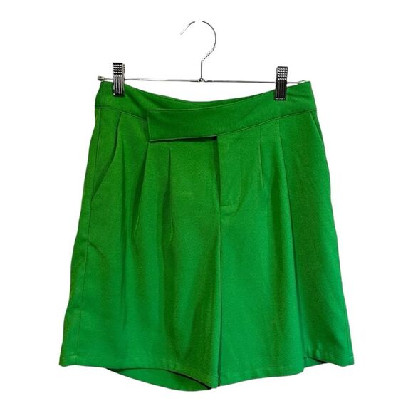 NWOT Future Collective with Alani Noelle Green Relaxed Trouser Shorts Size 0 - Picture 4 of 10